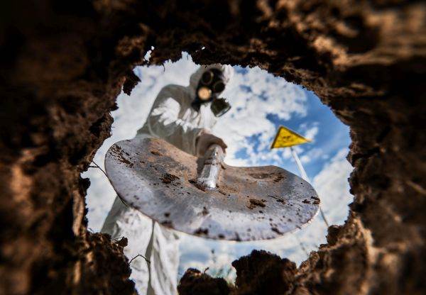 Signal: The uranium mines are reopening